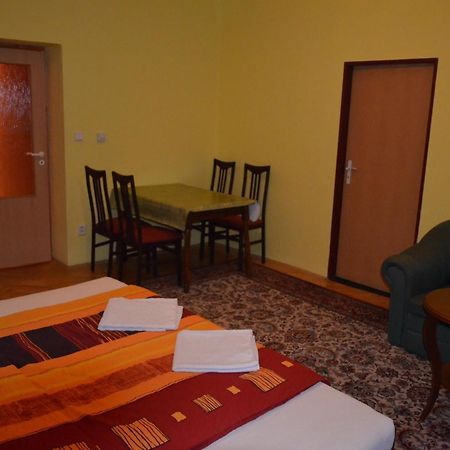Ab Apartments Karlovy Vary Quarto foto