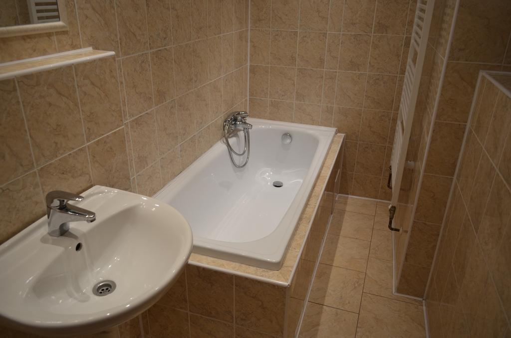 Ab Apartments Karlovy Vary Quarto foto